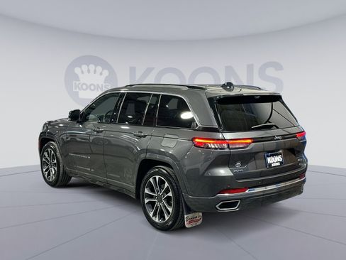 Used 2023 Jeep Grand Cherokee Overland w/ Luxury Tech Group IV image 4
