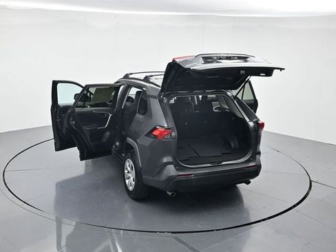 Used 2020 Toyota RAV4 LE image 44