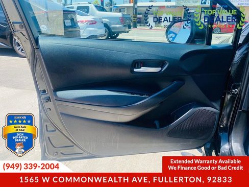 Used 2021 Toyota Corolla LE image 25