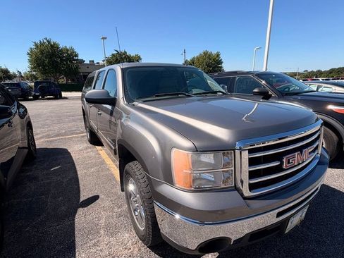 Used 2012 GMC Sierra 1500 SLT w/ SLT Convenience Package RWD image 2