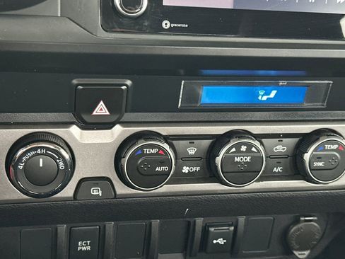 Certified 2022 Toyota Tacoma SR image 22