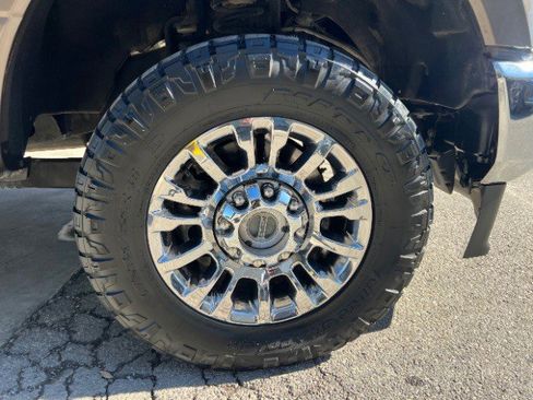 Used 2021 Ford F250 XLT w/ XLT Premium Package image 21