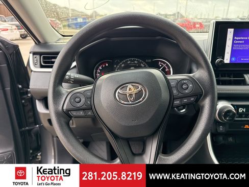 Used 2025 Toyota RAV4 XLE image 17