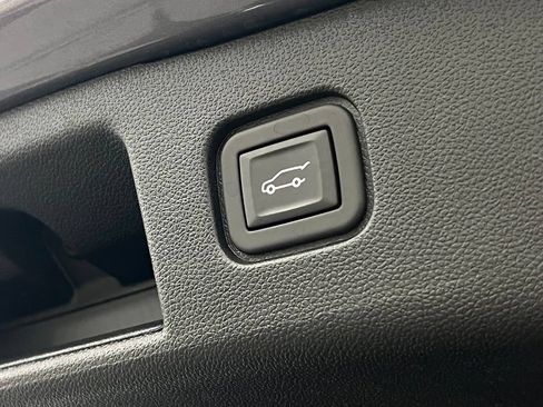 Used 2024 Chevrolet Blazer EV RS AWD/4WD image 17