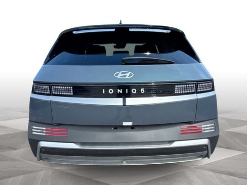 New 2025 Hyundai Ioniq 5 SE RWD image 7