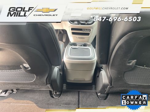 Used 2023 Chrysler Pacifica Touring-L FWD image 29