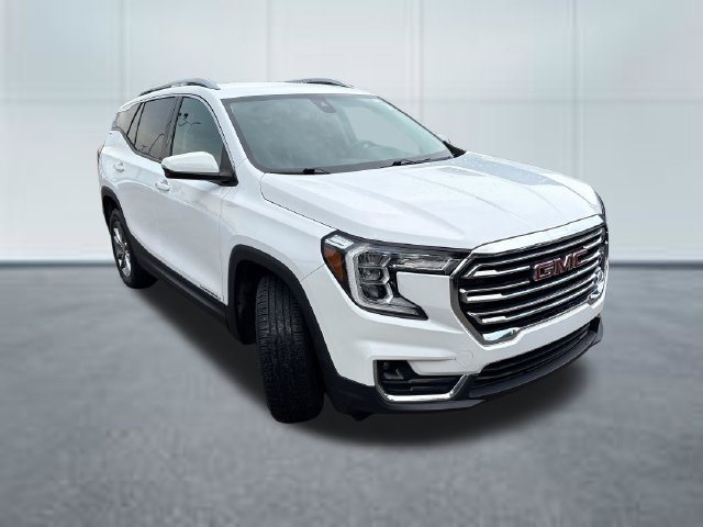 Used 2022 GMC Terrain SLT w/ LPO, Floor Liner Package AWD/4WD image 5