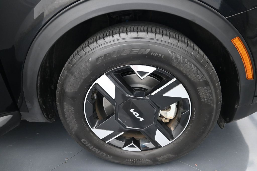 Used 2026 Kia Sportage LX FWD image 16