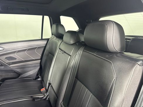Used 2024 Volkswagen Tiguan SE R-Line image 34