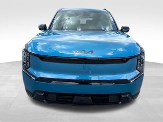 New 2026 Kia EV9 Land w/ Nightfall Edition Package AWD/4WD video 2