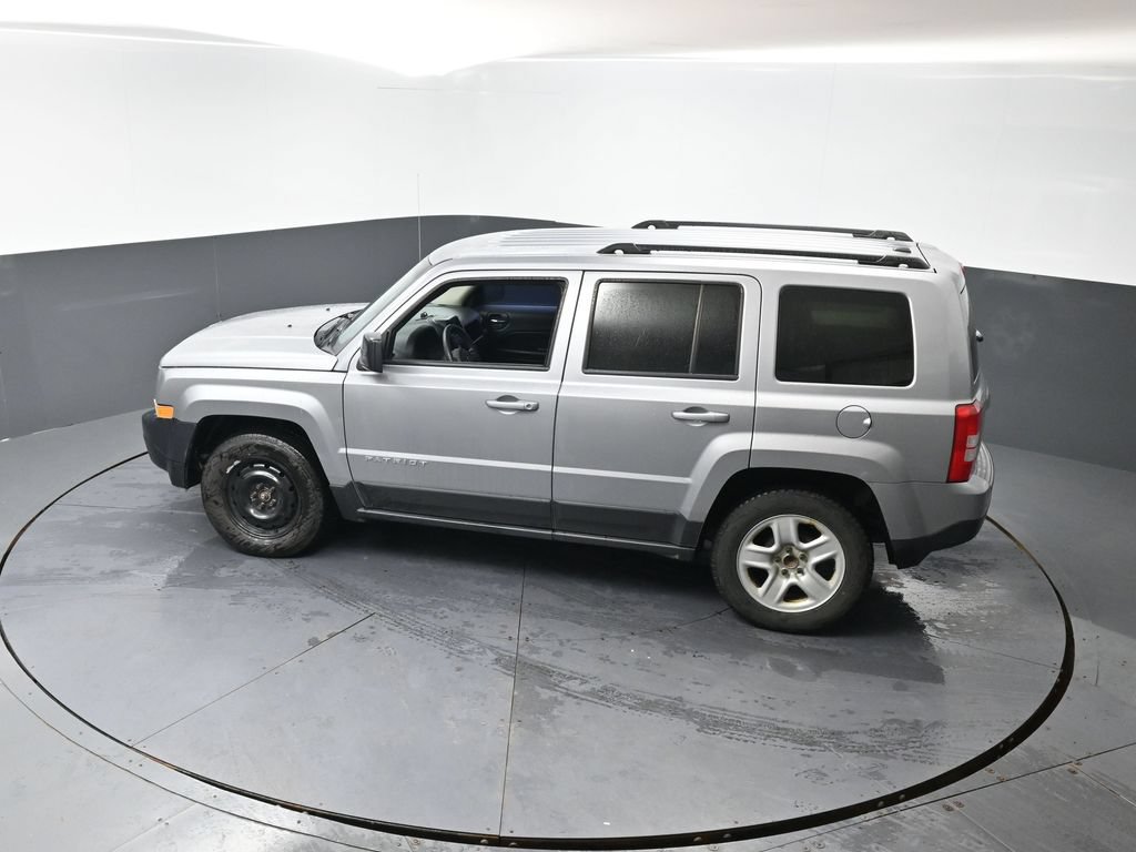 Used 2017 Jeep Patriot Sport w/ Power Value Group FWD image 19