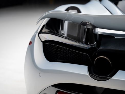 Used 2018 McLaren 720S image 28