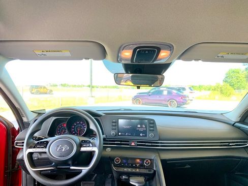 Used 2021 Hyundai Elantra SEL w/ Cargo Package FWD image 15