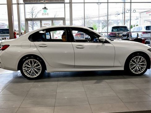 Used 2023 BMW 330i xDrive Sedan w/ Driving Assistance Package image 4