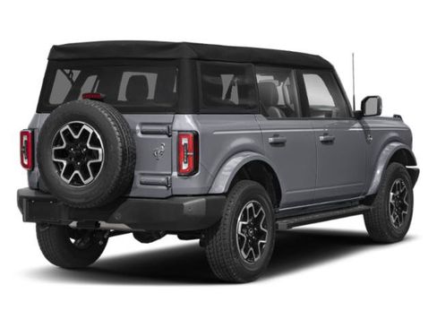 Used 2025 Ford Bronco Outer Banks AWD/4WD image 2