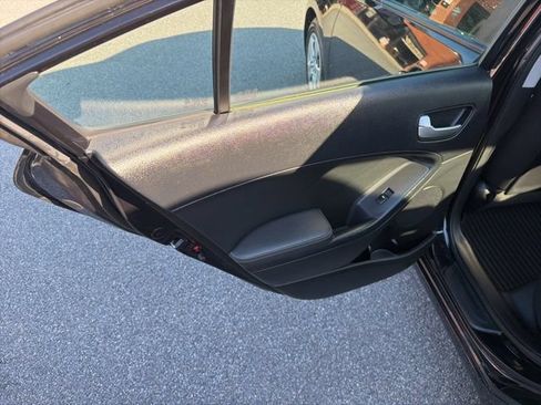 Used 2018 Kia Forte LX FWD image 26