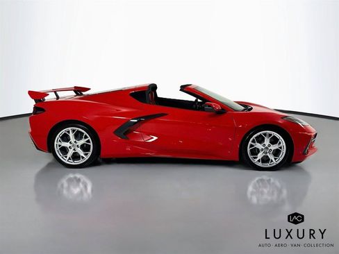 Used 2020 Chevrolet Corvette Stingray Coupe w/ 1LT RWD image 5