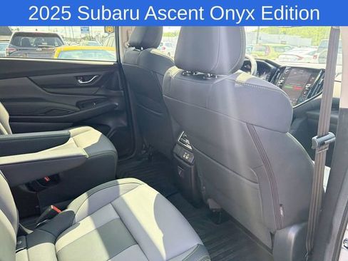 Used 2025 Subaru Ascent Onyx Edition w/ Onyx Package AWD/4WD image 22