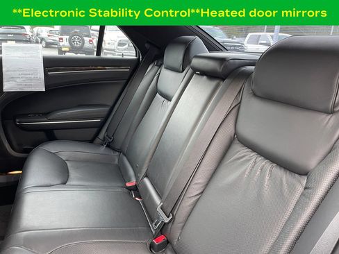 Used 2011 Chrysler 300 C w/ Sound Group RWD image 8