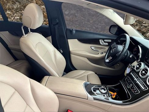 Used 2017 Mercedes-Benz C 300 4MATIC Sedan w/ Premium 1 Package image 7