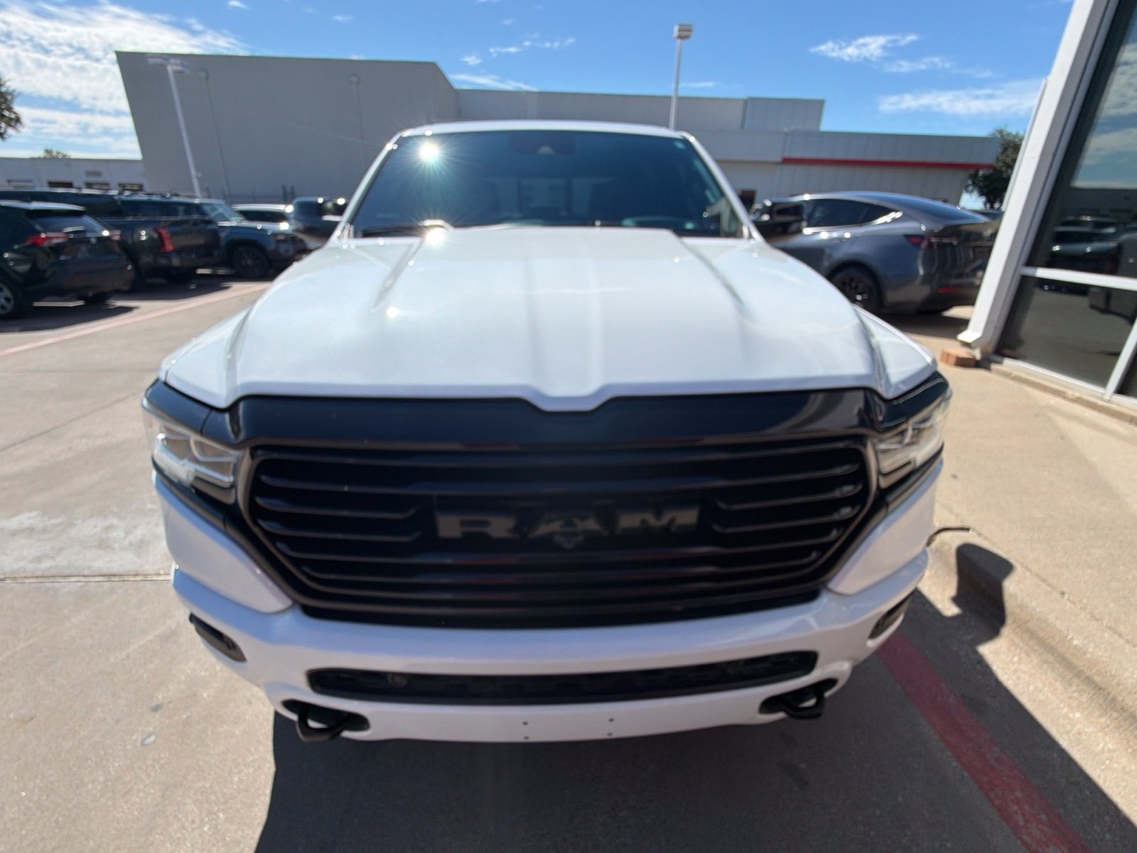 Used 2024 RAM 1500 Limited AWD/4WD image 3