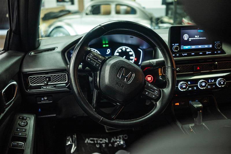 Used 2025 Honda Civic Sport image 15
