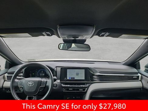 Used 2025 Toyota Camry SE FWD image 39