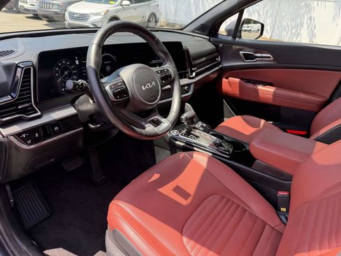 Used 2025 Kia Sportage SX AWD/4WD image 18