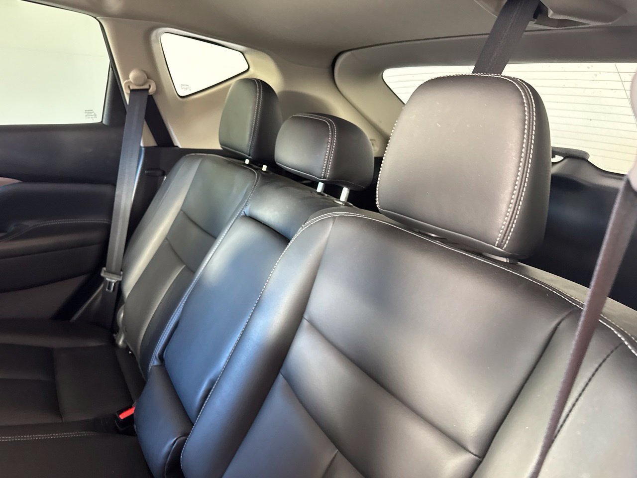 Used 2023 Nissan Murano SV FWD image 11
