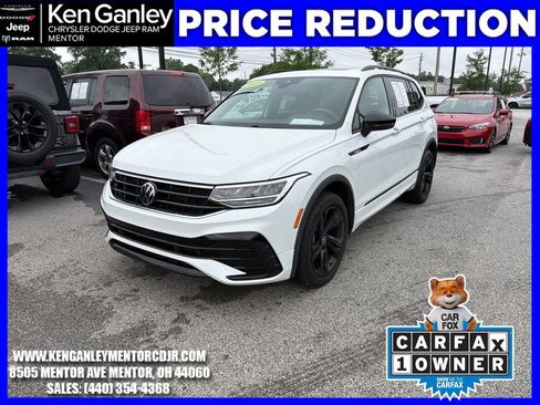 Used 2023 Volkswagen Tiguan SE R-Line AWD/4WD image 3