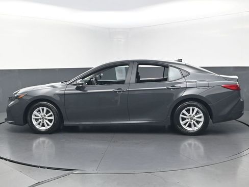 Used 2026 Toyota Camry LE FWD image 13