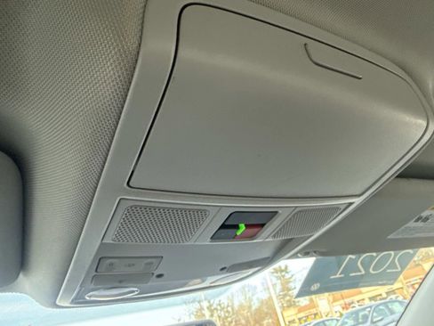 Certified 2021 Volkswagen Passat 2.0T S image 23