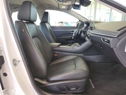 Used 2022 Hyundai Sonata Limited image 25
