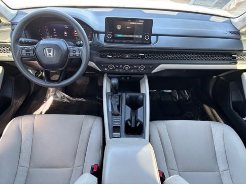 Used 2023 Honda Accord EX image 19