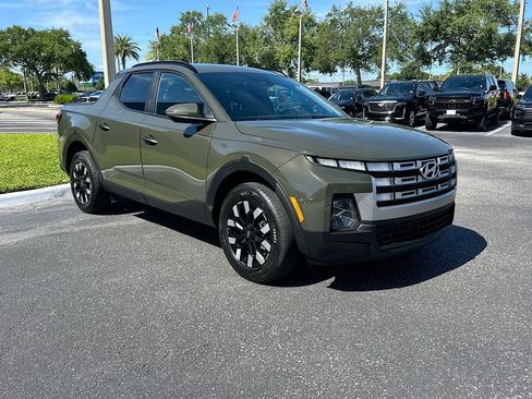 Used 2025 Hyundai Santa Cruz SEL FWD image 3