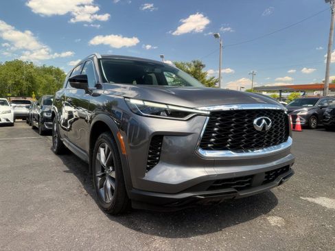 Used 2023 INFINITI QX60 Luxe AWD/4WD image 3