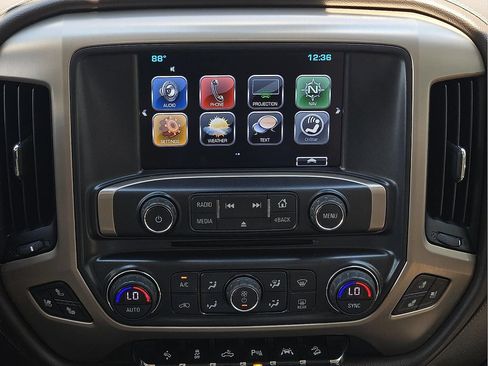 Used 2017 GMC Sierra 1500 Denali AWD/4WD image 12