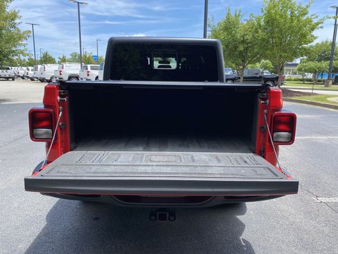 Used 2021 Jeep Gladiator Sport AWD/4WD image 11