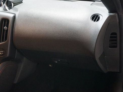 Used 2012 Nissan 370Z NISMO image 32