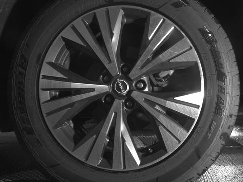 Used 2023 Nissan Rogue SV AWD/4WD image 14