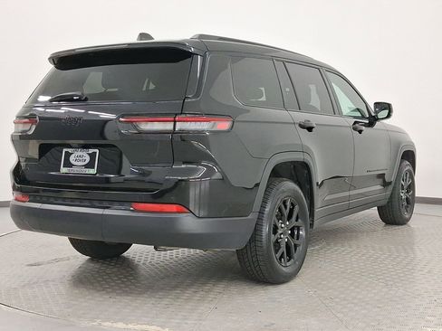 Used 2024 Jeep Grand Cherokee L Altitude image 9