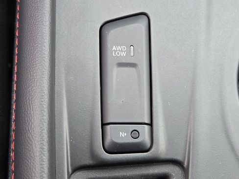 Used 2025 Dodge Durango R/T w/ Blacktop Package AWD/4WD image 33