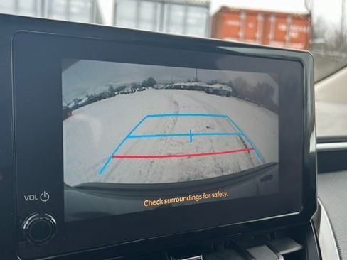 Used 2023 Toyota Corolla LE image 23