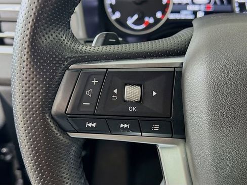 Used 2024 Mitsubishi Outlander SE image 13