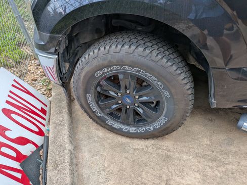 Used 2019 Ford F150 XLT image 8