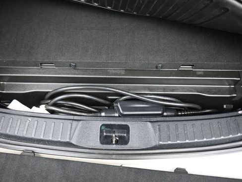 Used 2017 Toyota Prius Prime Advanced image 41