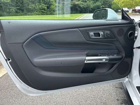 Used 2025 Ford Mustang GT Premium RWD image 12