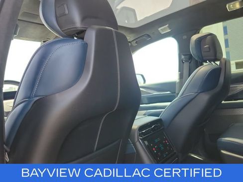 Certified 2025 Cadillac Escalade IQ Luxury 2 w/ LPO, Premium Carpet Package AWD/4WD image 19