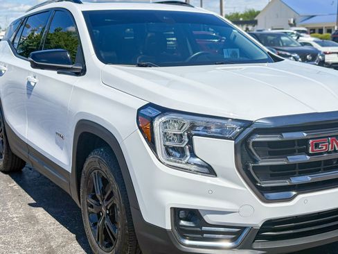 Used 2022 GMC Terrain AT4 w/ Infotainment Package II AWD/4WD image 3