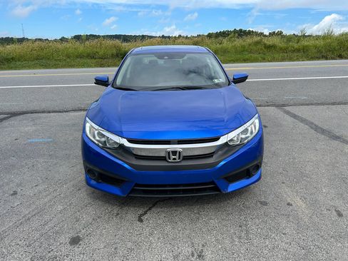 Used 2018 Honda Civic EX image 4